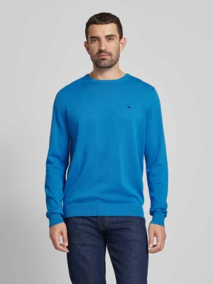 Sweter z dzianiny z wyhaftowanym logo FYNCH-HATTON
