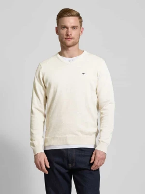 Sweter z dzianiny z wyhaftowanym logo FYNCH-HATTON