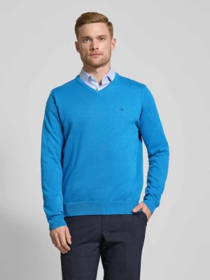Sweter z dzianiny z wyhaftowanym logo FYNCH-HATTON