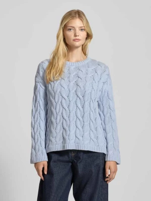 Sweter z dzianiny z wzorem warkocza Gina Tricot
