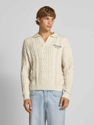 Sweter z dzianiny z wzorem warkocza REVIEW