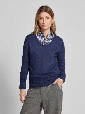 Sweter z dzianiny z zaokrąglonym dekoltem w serek Christian Berg Woman
