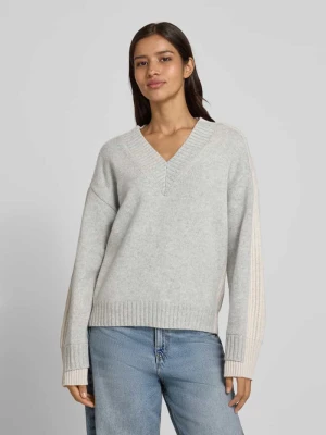 Sweter z dzianiny z żywej wełny model ‘PASELIA’ drykorn