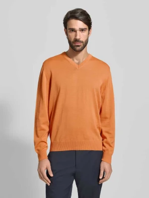 Sweter z dzianiny z żywej wełny z dekoltem w serek maerz muenchen