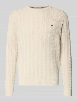 Sweter z dzianiny ze ściegiem warkoczowym i wyhaftowanym logo FYNCH-HATTON