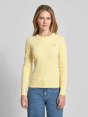 Sweter z dzianiny ze ściegiem warkoczowym i wyhaftowanym logo Gant