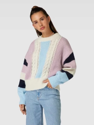 Sweter z dzianiny ze ściegiem warkoczowym model ‘Sopa’ Pieces