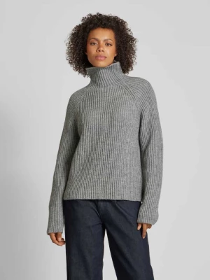 Sweter z dzianiny ze stójką model ‘SARWEN’ drykorn