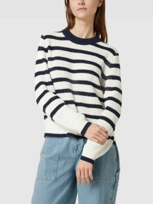 Sweter z dzianiny ze wzorem w paski model ‘TRISTA’ Pieces