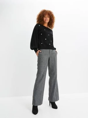 Sweter z haftem w serduszka z mieszanki wiskozy bonprix