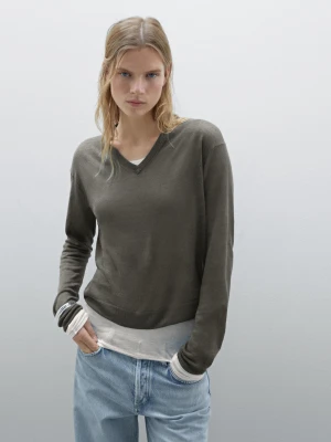 Sweter Z Lnianej Dzianiny Z Dekoltem W Serek - Ołowiany - - Massimo Dutti - Kobieta