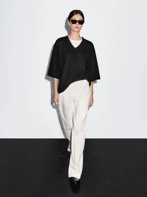 Sweter Z Mieszanki Wełny Z Dekoltem W Serek - Czarny - - Massimo Dutti - Kobieta