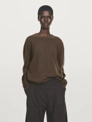 Sweter Z Okrągłym Dekoltem Ze 100% Kaszmiru - Brązowy - - Massimo Dutti - Kobieta