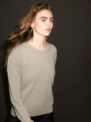 Sweter Z Okrągłym Dekoltem Ze 100% Kaszmiru - Norkowy - - Massimo Dutti - Kobieta