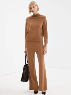 Sweter z półgolfem w kontrastowe paski średni brązowy - Kobieta - - MANGO