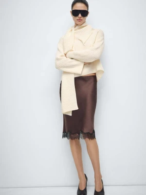 Sweter z prążkowanej dzianiny z ozdobnym szalem kremowy / écru - Kobieta - - MANGO