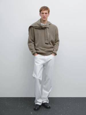 Sweter Z Prążkowanej Dzianiny Z Wełny I Kaszmiru - Ciemny Khaki - - Massimo Dutti - Mężczyzna