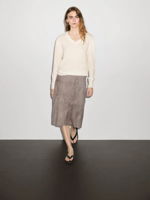 Dzianinowy Sweter Ze 100% Kaszmiru Z Dekoltem W Serek - Surowy - - Massimo Dutti - Kobieta