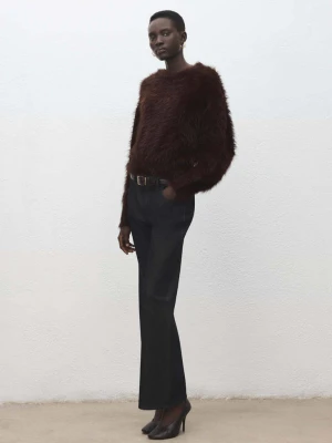 Sweter ze sztucznego futerka brązowy - Kobieta - - MANGO