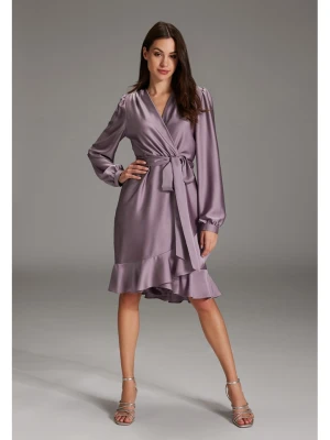 SWING Sukienka w kolorze fioletowym rozmiar: 38
