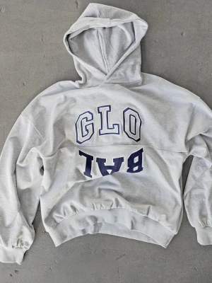 2005xReporter Szara bluza OVERSIZE z kapturem