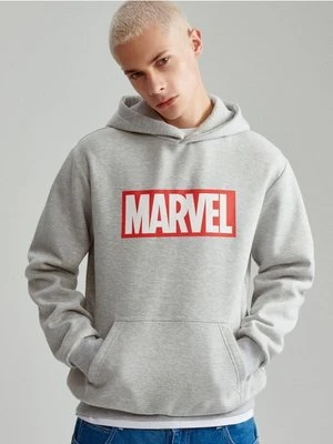 Szara bluza z kapturem i nadrukiem Marvel House