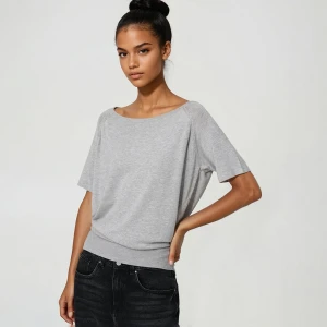 Szara bluzka one shoulder z szerokim ściągaczem House