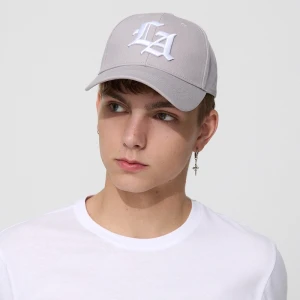 Szara czapka z daszkiem i haftem NY House