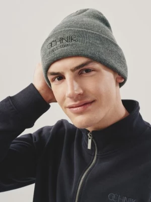Szara czapka zimowa męska z logo OCHNIK