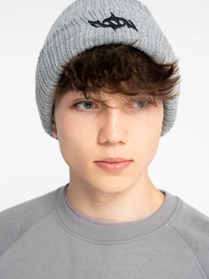 Szara czapka zimowa z nadrukiem Reporter