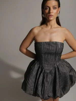 Szara Koktajlowa Sukienka w Stylu Bombki z Dekoltem Bandeau Nolvivis