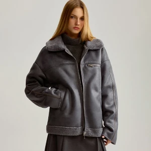 Szara kurtka oversize ze sztucznym futerkiem House