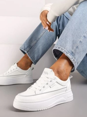 Biało-Szare Sneakersy na Platformie z Tłoczeniem i Sznurowaniem Erisandria