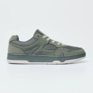 Szare sneakersy z imitacji zamszu i siateczki House
