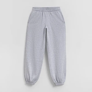 Szare spodnie dresowe basic o kroju jogger House