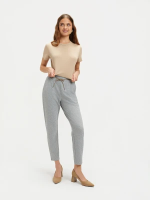 Szare spodnie jogger Top Secret