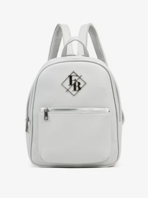 Szary Casualowy Plecak z Metalicznym Zdobieniem Paseniela caely