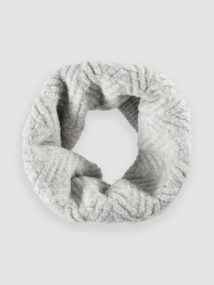 Szary komin z fakturą Top Secret