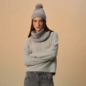 Szary szalik komin z warkoczowym splotem House