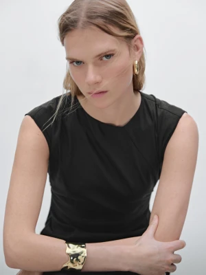 Szeroka Bransoletka O Nieregularnym Kształcie - Złoty - - Massimo Dutti - Kobieta