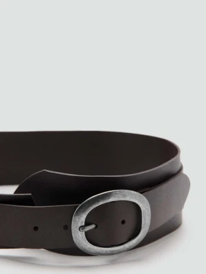 Szeroki skórzany pasek czekoladowy - Kobieta - - MANGO