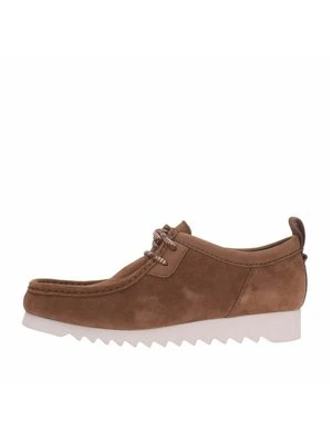 Sznurowane obuwie sportowe Clarks