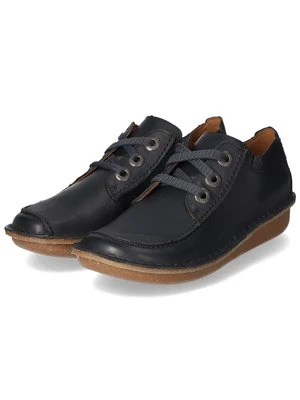 Sznurowane obuwie sportowe Clarks