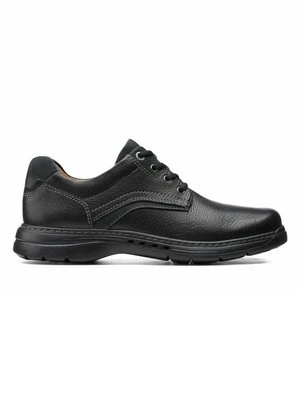 Sznurowane obuwie sportowe Clarks