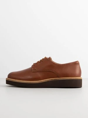 Sznurowane obuwie sportowe Clarks