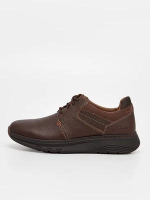 Sznurowane obuwie sportowe Clarks