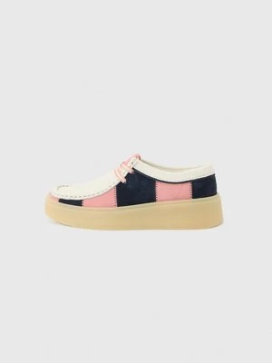 Sznurowane obuwie sportowe Clarks