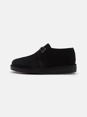 Sznurowane obuwie sportowe Clarks Originals