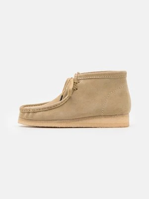 Sznurowane obuwie sportowe Clarks Originals