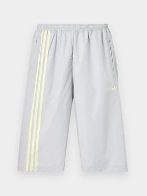 Szorty adidas Originals